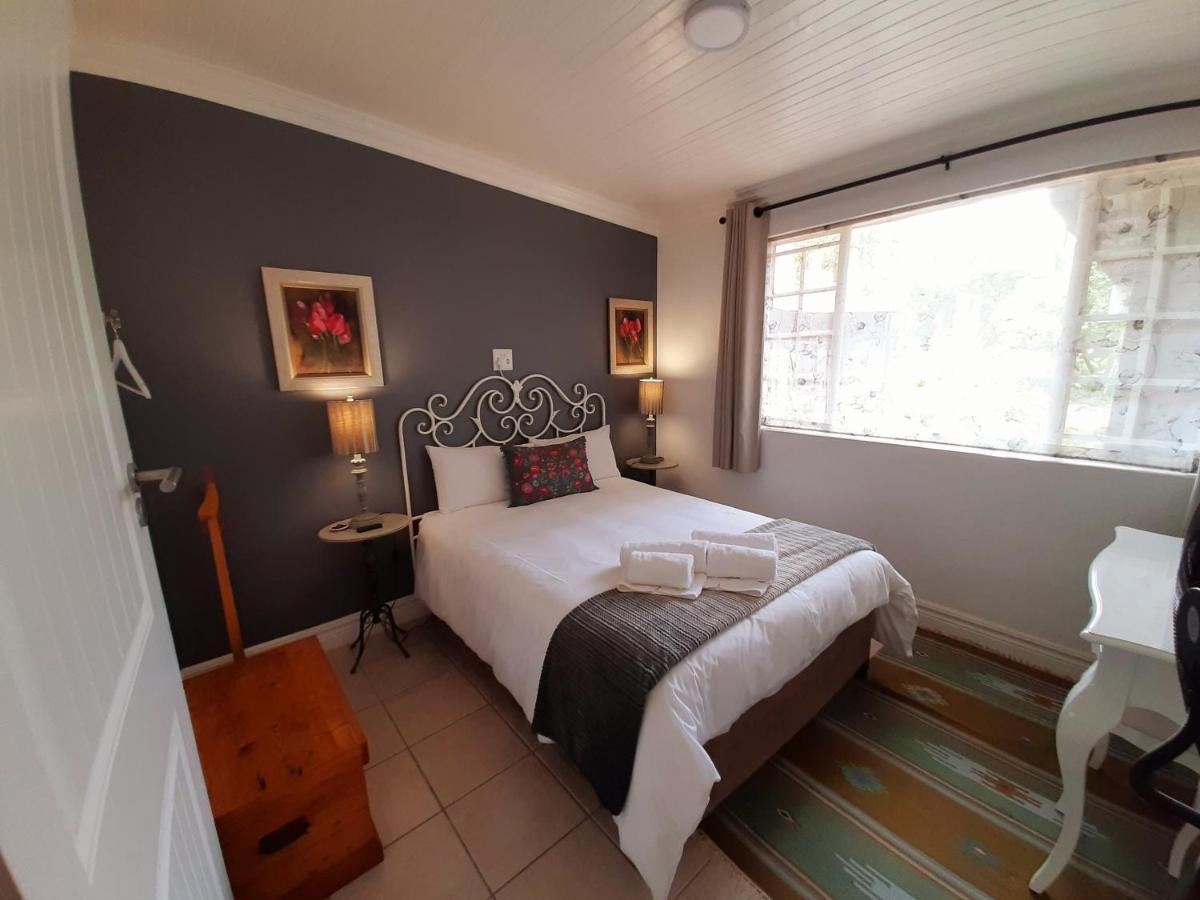 At 98 On Lynburn Guest House Претория Екстериор снимка