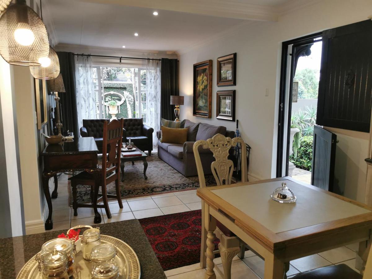 At 98 On Lynburn Guest House Претория Екстериор снимка