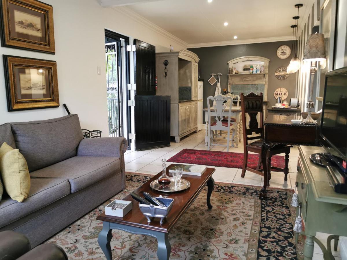 At 98 On Lynburn Guest House Претория Екстериор снимка